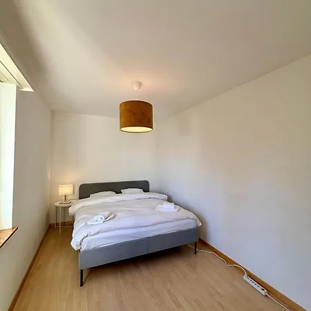 Simple And Warm On Koeschenruetistrasse Apartament