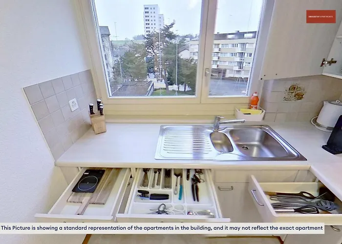 Simple And Warm On Koeschenruetistrasse * Цюрих